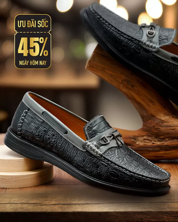 Wooden table blurred background of restaurant of cafe with bokeh