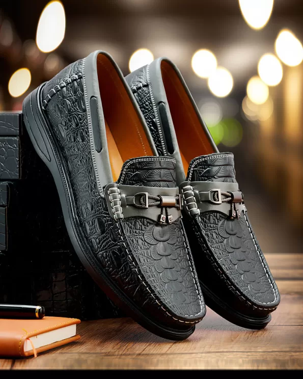 Wooden table blurred background of restaurant of cafe with bokeh